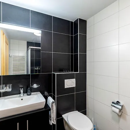 Cristal De Neige Luxury & Jacuzzi *